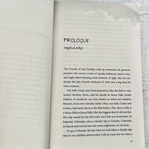 Heaven is for Real: A Little Boy's Astounding Story Trip to Heaven and Back - Picture 6 of 8